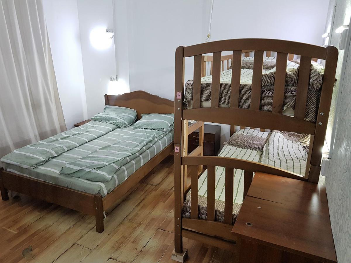 Backpackers Hostel Tbilisi Buitenkant foto