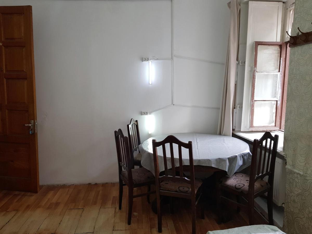 Backpackers Hostel Tbilisi Buitenkant foto
