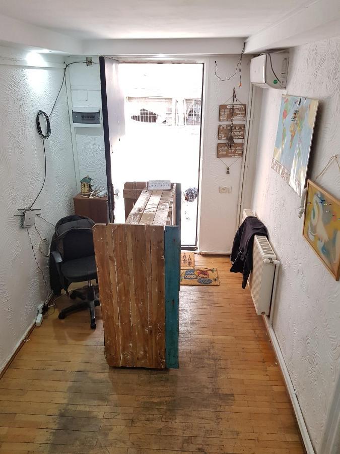Backpackers Hostel Tbilisi Buitenkant foto
