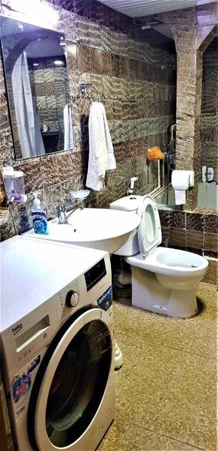 Backpackers Hostel Tbilisi Buitenkant foto